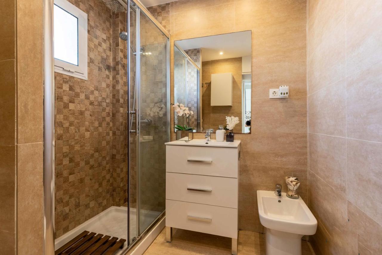 Apartamento En La Playa En Paseo Maritimo Málaga Eksteriør bilde