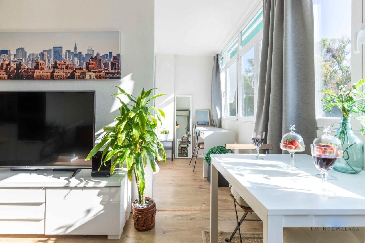 Apartamento En La Playa En Paseo Maritimo Málaga Eksteriør bilde